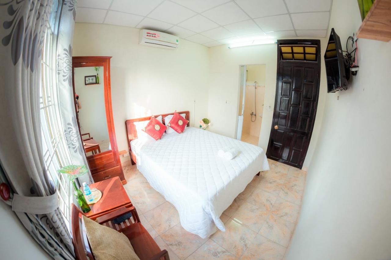 Rubis Hostel Hue Exteriör bild