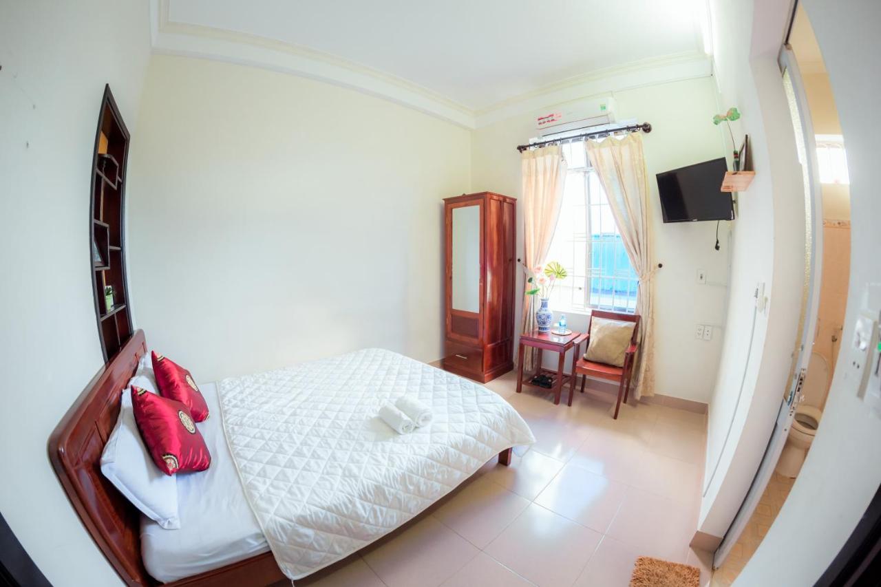 Rubis Hostel Hue Exteriör bild