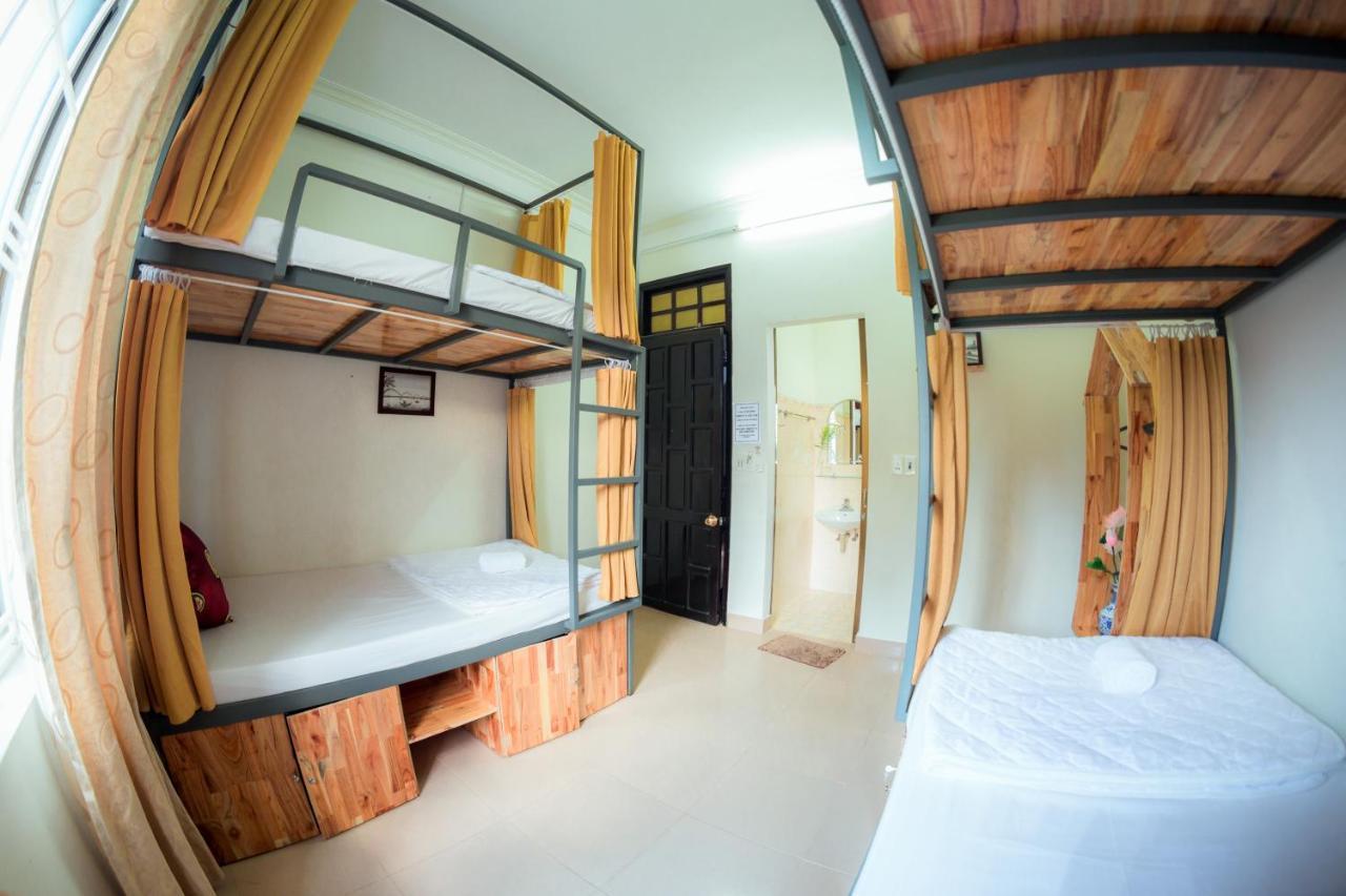 Rubis Hostel Hue Exteriör bild